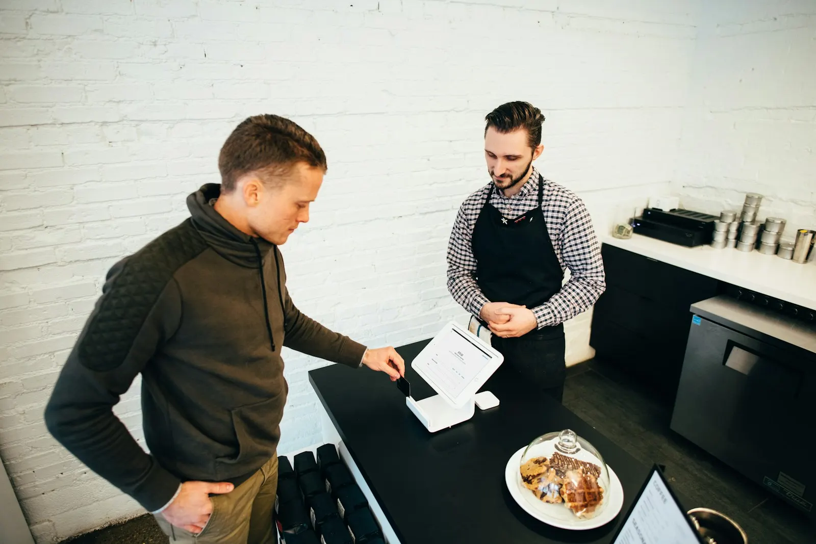 Commercial distributor and wholesale business environment